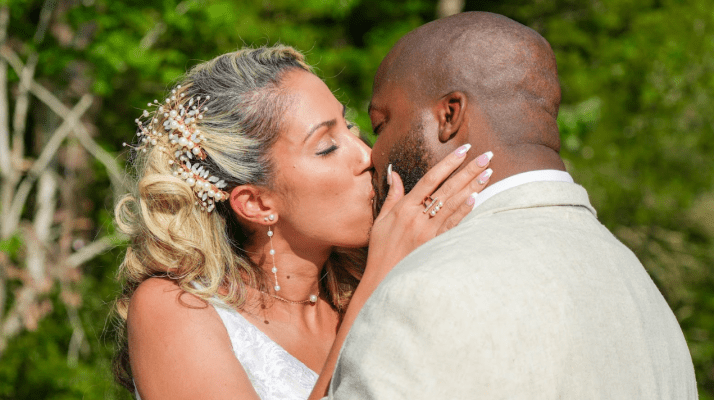 The Candlelit Glow Kiss 